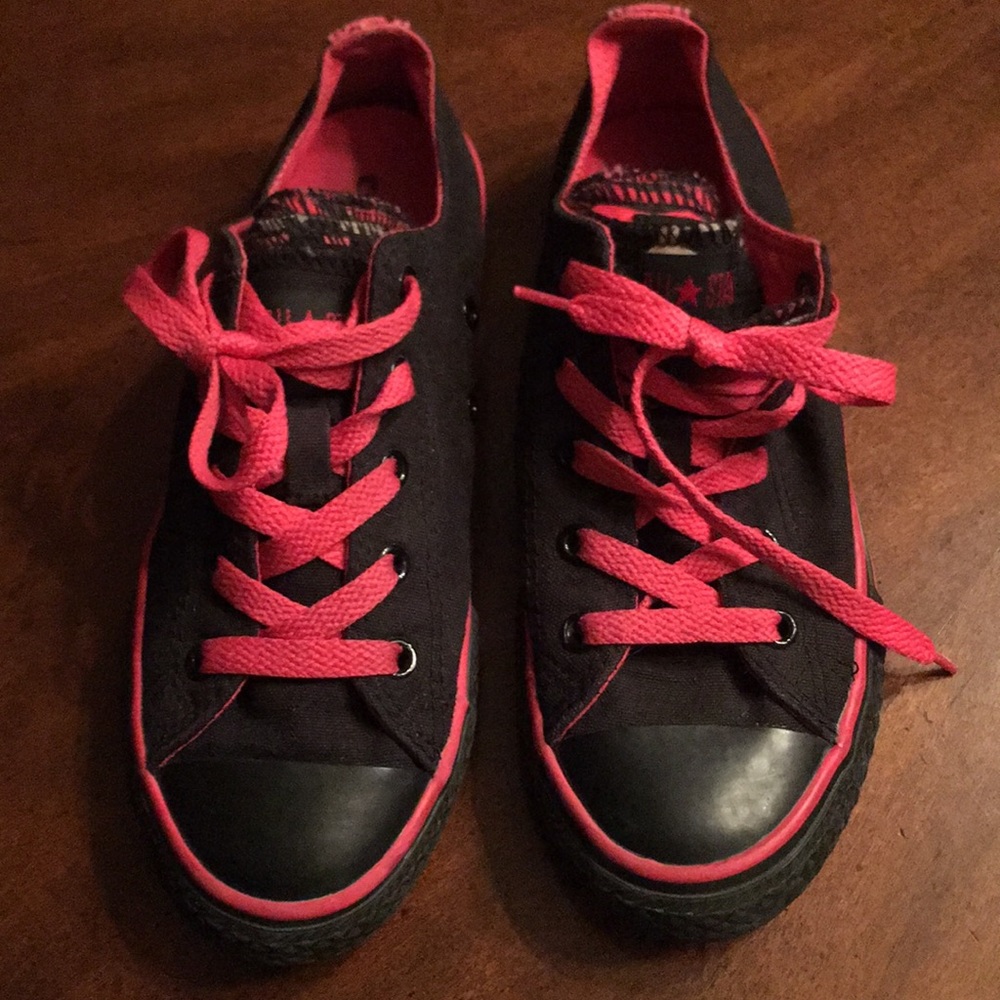 Girls Converse